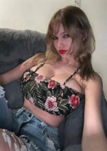 Mikah Lynn nackt Foto