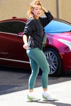  alt="Alyson Hannigan Sexy in Alyson Hannigan Sexy And Attractive Photos Collection"