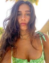 ISABELPAKZADINSTAGRAM - NUDE STORY