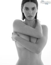 KENDALLJENNERSEXYANDSEDUCTIVETEASESHERBIGBOOBSINABLACKANDWHITEPHOTOSHOOT - NUDE STORY