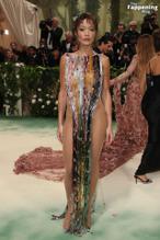 Rita OraSexy in Rita Ora Stuns In Sexy Outfit At 2024 Met Gala Event