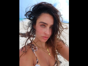 Sommer Ray Sexy Beach Photos Showing Off Her Sizzling Bikini Body