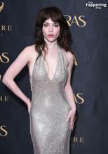 SOPHIETHATCHERSEXYFLASHESHERHOTTITSINASENSATIONALDRESSATTHE2024ASTRATVAWARDS - NUDE STORY