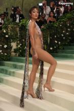 Rita OraSexy in Rita Ora Stuns In Sexy Outfit At 2024 Met Gala Event