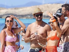 Ellie Alderson Sexy Spotted Showing Off Her Sizzles Bikini Body On A Yacht At Ibiza Beach In Spain