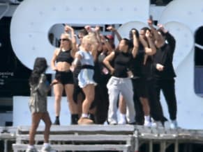 SABRINACARPENTERSEXYANDBRALESSSPOTTEDFLASHINGHERHOTNIPPLESATPRIMAVERASOUNDREHEARSALSINBARCELONA - NUDE STORY