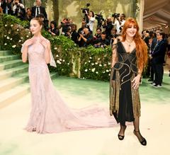 Phoebe DynevorSexy in Phoebe Dynevor The 2024 Met Gala, New York