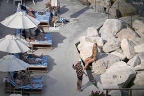  alt="Jutta Leerdam Sexy in Jutta Leerdam Sexy Spotted With Jake Paul Showing Off Her Sizzling Bikini Body While On An Italian Getaway"