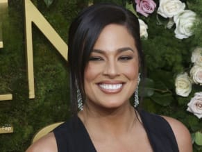 Ashley Graham Sexy in Ashley Graham Sexy Flaunts Her Hot Boobs At The 82Nd Annual Golden Globe Awards In Beverly Hills