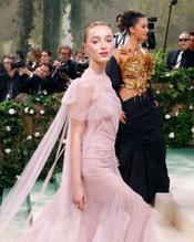 Phoebe DynevorSexy in Phoebe Dynevor The 2024 Met Gala, New York