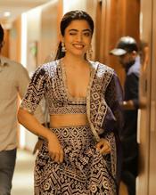 Rashmika MandannaSexy in Rashmika Mandanna Pushpa Movie Press Meet In Kerala