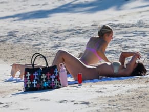 KYLIEJENNERSEXYSPOTTEDSHOWINGOFFHERSIZZLINGBODYINAHOTGOLDBIKINIATTURKSANDCAICOS - NUDE STORY