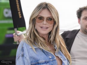 HEIDIKLUMSEXYFLAUNTSHERHOTFIGUREASTHENEWCALZEDONIAFACEINCOLOGNE - NUDE STORY