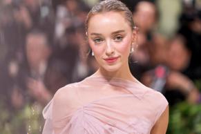 Phoebe DynevorSexy in Phoebe Dynevor The 2024 Met Gala, New York