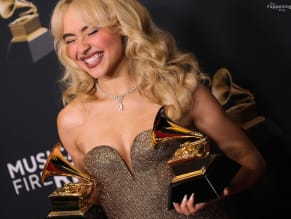 SABRINACARPENTERSEXYSIZZLESATTHE67THANNUALGRAMMYAWARDSINLOSANGELES - NUDE STORY