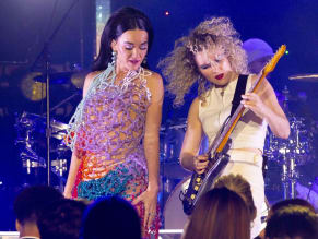  alt="Katy Perry Sexy in Katy Perry Sexy Rocks The Stage As She Performs At Mardi Gras Extravaganza In New Orleans"