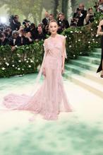 Phoebe DynevorSexy in Phoebe Dynevor The 2024 Met Gala, New York