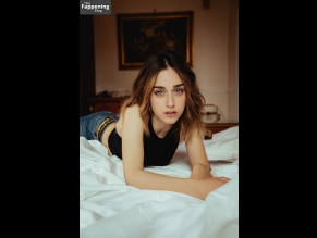 Giulia Schiavo Sexy Photo