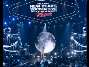  alt="Madison Beer Sexy in Madison Beer Sexy Shows Off Her Hot Figure And Slender Legs While Performing At Dick Clark's New Year's Rockin' Eve In La"