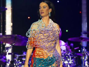  alt="Katy Perry Sexy in Katy Perry Sexy Rocks The Stage As She Performs At Mardi Gras Extravaganza In New Orleans"