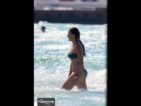 Doga Rutkay Sexy And Sizzling Photos Collection