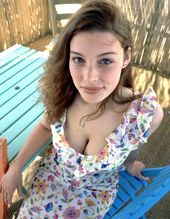 Jessica Pare Sexy Photo