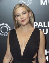  alt="Kate Hudson Sexy in Kate Hudson Sexy And Hot Photos Collection"