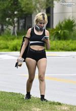 Camila CabelloSexy in Camila Cabello Sexy Spotted Showing Off Her Toned Legs And Curvy Booty In A Hot Gym Attire