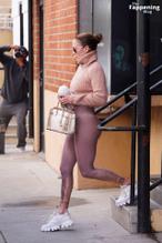 Jennifer LopezSexy in Jennifer Lopez Flaunts Her Fit Figure After A Sexy Workout In Studio City