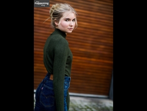  alt="Charlott Reschke Sexy in Charlott Reschke Sexy And Beautiful Photos Collection"