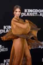 Freya AllanSexy in Freya Allan L.a Premiere Kingdom Of The Planet Of The Apes