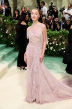 Phoebe DynevorSexy in Phoebe Dynevor The 2024 Met Gala, New York