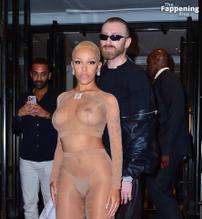 Doja CatSexy in Doja Cat Stuns With Sexy Look At Met Gala After-party In New York