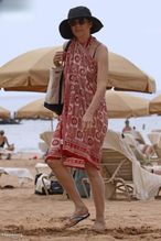 Annette Bening Sexy Photos