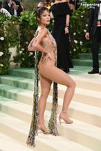 Rita OraSexy in Rita Ora Stuns In Sexy Outfit At 2024 Met Gala Event