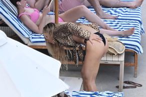  alt="Jutta Leerdam Sexy in Jutta Leerdam Sexy Spotted With Jake Paul Showing Off Her Sizzling Bikini Body While On An Italian Getaway"