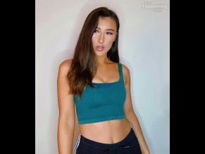 Chelsea Morello Sexy And Attractive Photos Collection