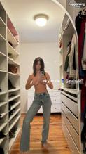 EMILYRATAJKOWSKISEXYANDSEDUCTIVESELFIEPHOTOTEASINGHERHOTTITS - NUDE STORY