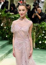 Phoebe DynevorSexy in Phoebe Dynevor The 2024 Met Gala, New York