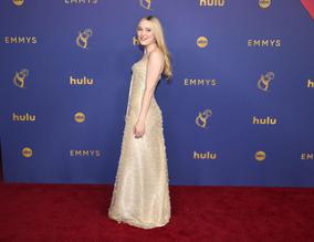 DAKOTAFANNING76THPRIMETIMEEMMYAWARDSINLOSANGELES - NUDE STORY