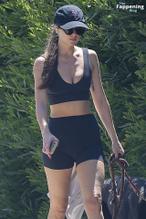 Dakota JohnsonSexy in Dakota Johnson Sexy Spotted Showing Off Her Attractive Legs In Malibu