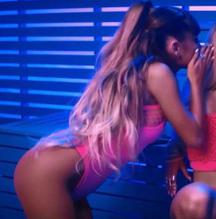 ARIANAGRANDEBOOTY - NUDE STORY