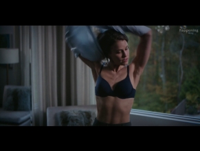 Sosie Bacon Sexy Photos Collection