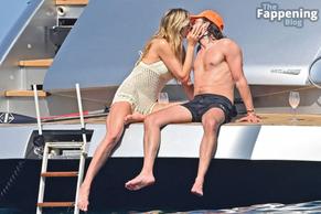 Heidi KlumSexy in Heidi Klum Gets Naughty On A Yacht In The South Of France