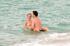 Cameron Diaz Sexy in Cameron Diaz Topless On South Beach Miami