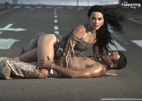 Katy PerrySexy in Katy Perry Sexy Sizzles In Scorching Hot Music Video For IM HIS, HES MINE