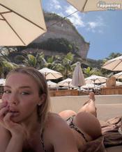 Tammy HembrowSexy in Tammy Hembrow Sexy And Sizzling Photos Showing Off Her Slutty Bikini Body And Bubble Booty