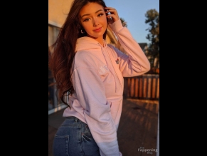 Jena Urf desnuda Foto