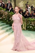 Phoebe DynevorSexy in Phoebe Dynevor The 2024 Met Gala, New York