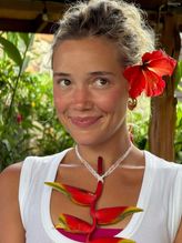  alt="Olivia Ponton Sexy in Olivia Ponton Sexy And Hot Vacation Photos"